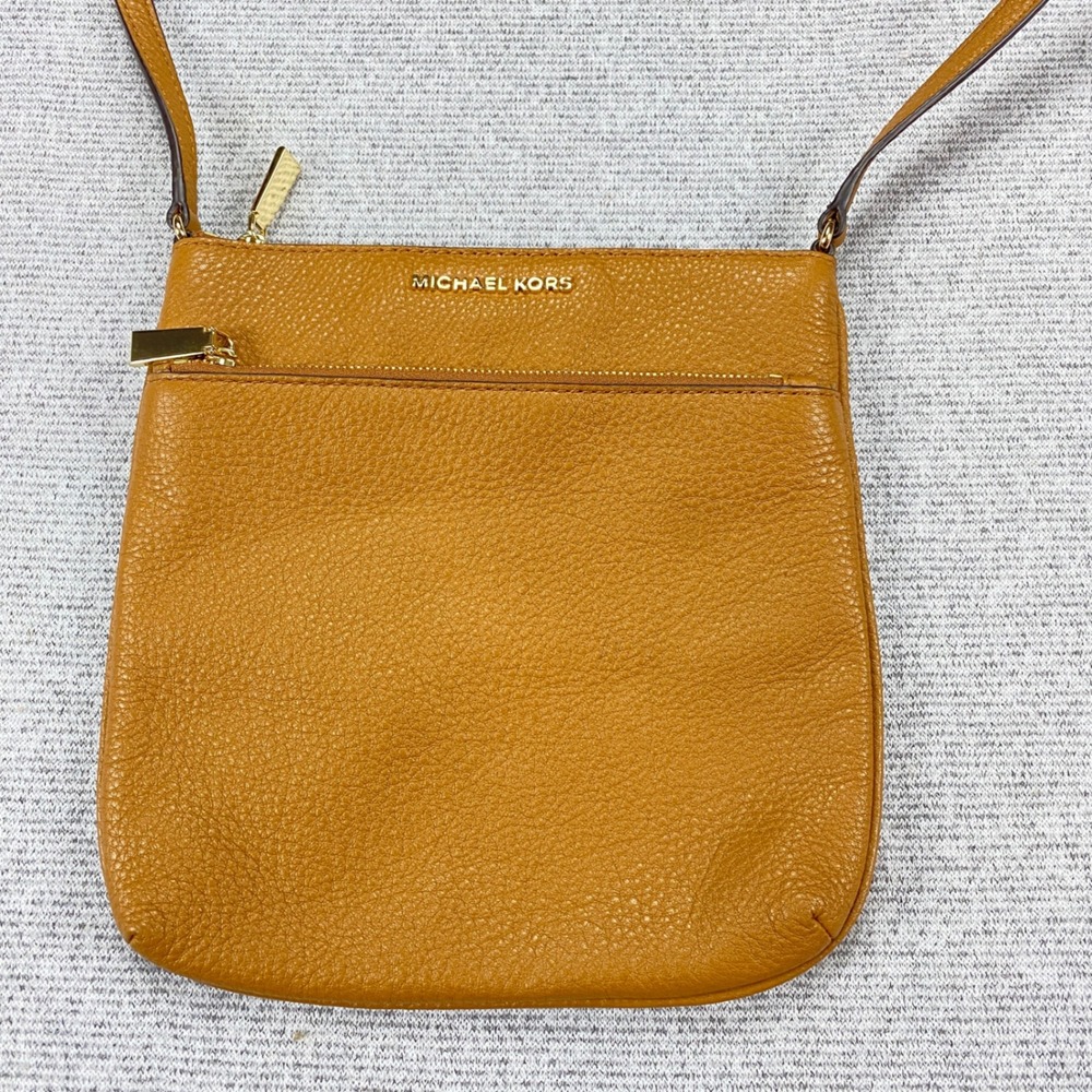Michael Kors Pebbled Leather Crossbody Bag Yellow Gold Zip Front Pocket - Picture 13 of 14